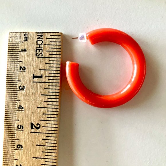 Vintage 80s Red Chunky Hoop Earrings - Picture 4 of 4
